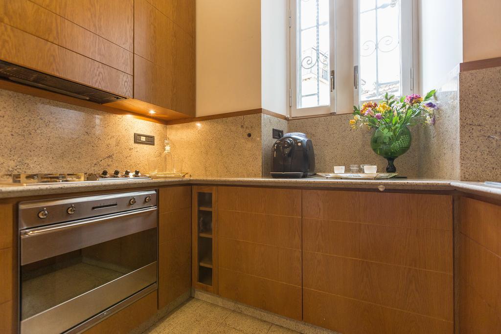 Prestigious Apartment Piazza Navona Рим Екстериор снимка